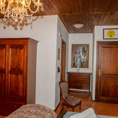 Vakantiehuis Casale Castello Gallelli *