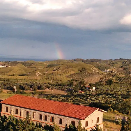 Casale Castello Gallelli Сasa de vacaciones Badolato Marina