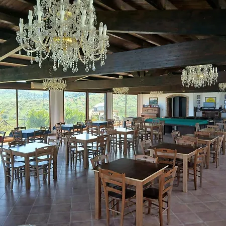 Casale Castello Gallelli * Badolato Marina