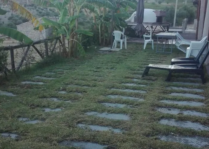 Nyaraló Casale Castello Gallelli